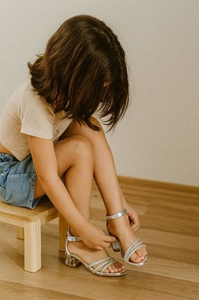 کفش مجلسی طوسی بچه گانه پاشنه تخت DİGGO - کد 951743401