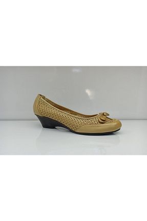 کفش پاشنه بلند پر بژ زنانه پاشنه کوتاه (1 - 4 سانتی متر) TUNCAY - کد 94206728
