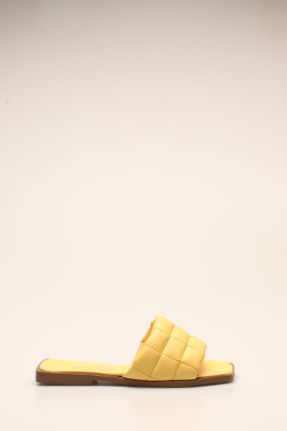 دمپائی زرد زنانه چرم مصنوعی پاشنه ساده پاشنه کوتاه ( 4 - 1 cm ) کد 200369764