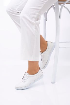 کفش کژوال سفید زنانه چرم مصنوعی پاشنه کوتاه ( 4 - 1 cm ) پاشنه ساده کد 67378444