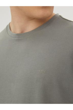 تی شرت خاکی مردانه فرم فیت یقه گرد تکی کد 242162846