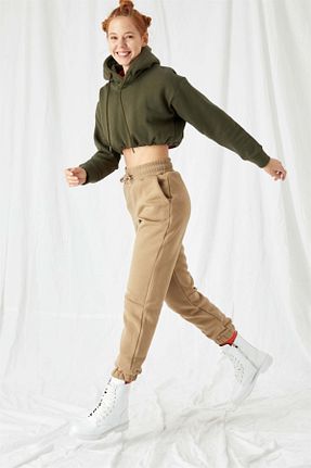 شلوار کرمگن بژ زنانه رگولار gothamvibes - کد 247370365