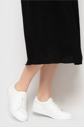 کفش اسنیکر سفید زنانه بند دار چرم طبیعی چرم طبیعی کد 98067054