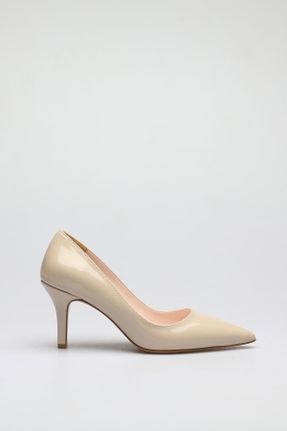 کفش پاشنه بلند کلاسیک بژ زنانه چرم لاکی پاشنه نازک پاشنه متوسط ( 5 - 9 cm ) کد 39852591