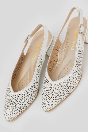 کفش پاشنه بلند کلاسیک سفید زنانه چرم طبیعی پاشنه ضخیم پاشنه متوسط ( 5 - 9 cm ) کد 305839757