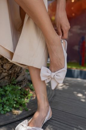 کفش پاشنه بلند کلاسیک بژ زنانه چرم مصنوعی پاشنه کوتاه ( 4 - 1 cm ) پاشنه نازک کد 309900906