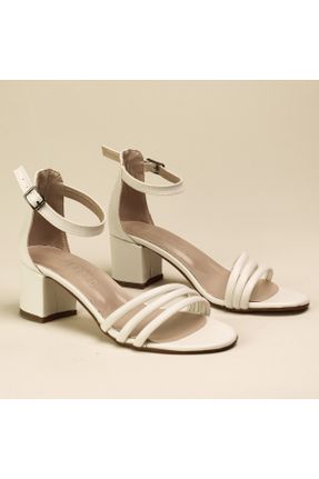 کفش پاشنه بلند کلاسیک سفید زنانه چرم مصنوعی پاشنه ضخیم پاشنه کوتاه ( 4 - 1 cm ) کد 229227895