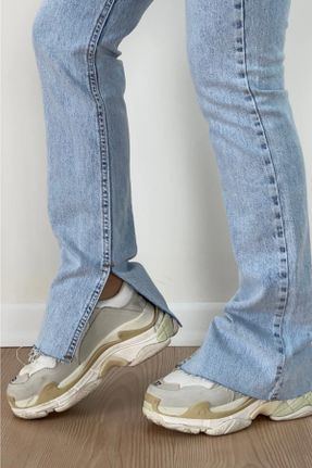 شلوار جین آبی زنانه پاچه لوله ای فاق بلند بلند کد 318142426
