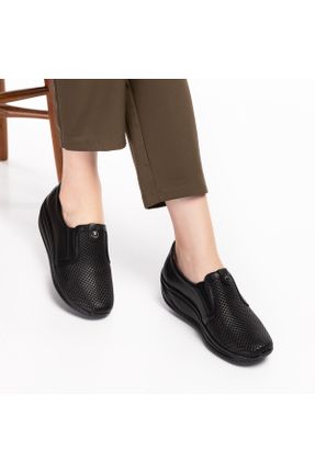 کفش کژوال مشکی زنانه چرم طبیعی پاشنه کوتاه ( 4 - 1 cm ) کد 263647685