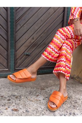 دمپائی نارنجی زنانه چرم طبیعی پاشنه ساده پاشنه کوتاه ( 4 - 1 cm ) کد 328473691
