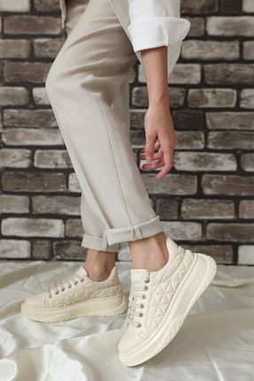 کفش اسنیکر بژ زنانه بند دار vasco shoes - کد 366467974