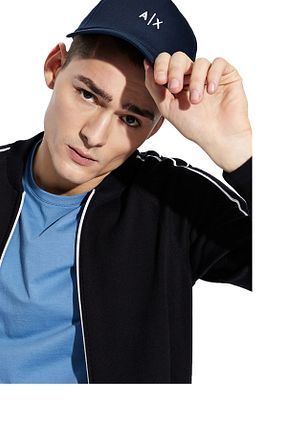 کلاه سرمه ای زنانه Armani Exchange - کد 42518570