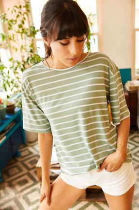 تی شرت سبز زنانه رگولار یقه گرد مخلوط ویسکون تکی کد 43471770