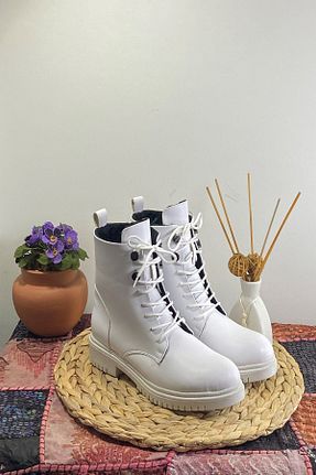 بوت / نیم بوت سفید زنانه چرم مصنوعی Sedef - کد 78960582