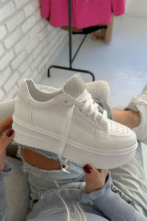 کفش اسنیکر سفید زنانه بند دار Shoebutik - کد 477861667