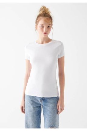 تی شرت سفید زنانه Fitted یقه گرد تکی بیسیک کد 636329327