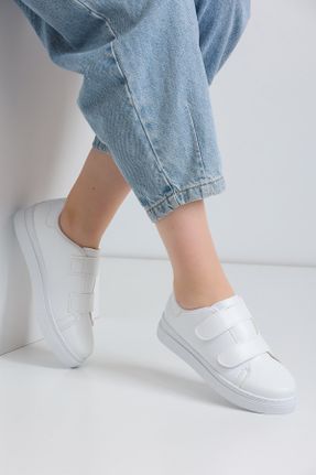 کفش اسنیکر سفید زنانه چسبی چرم مصنوعی کد 645216760