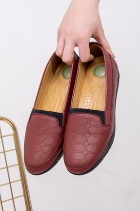 کفش کژوال زرشکی زنانه چرم طبیعی پاشنه کوتاه ( 4 - 1 cm ) پاشنه ساده کد 650481863