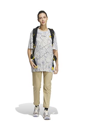 شلوار کرمگن بژ زنانه پاچه تنگ adidas - کد 666450861