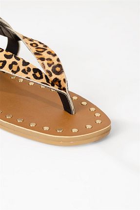 صندل قهوه ای زنانه پاشنه تخت Shoes & More - کد 44449062