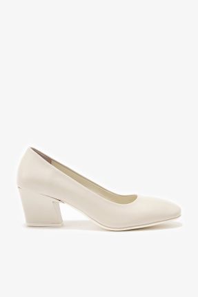 کفش پاشنه بلند کلاسیک سفید زنانه چرم طبیعی پاشنه ضخیم پاشنه متوسط ( 5 - 9 cm ) کد 679435142
