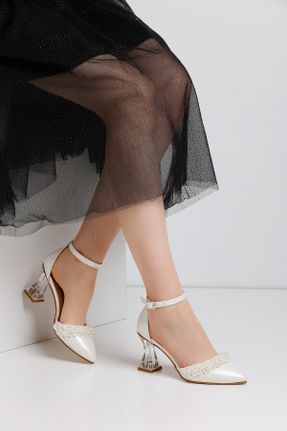 کفش مجلسی سفید زنانه چرم مصنوعی پاشنه متوسط ( 5 - 9 cm ) پاشنه ضخیم کد 679804621