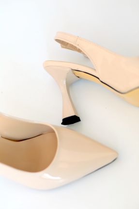 کفش پاشنه بلند کلاسیک بژ زنانه پاشنه نازک پاشنه متوسط ( 5 - 9 cm ) کد 687105432