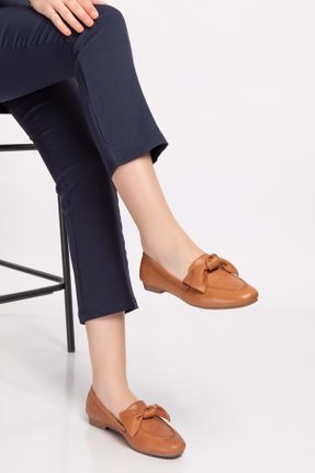 کفش لوفر قهوه ای زنانه چرم طبیعی پاشنه کوتاه ( 4 - 1 cm ) کد 694948985