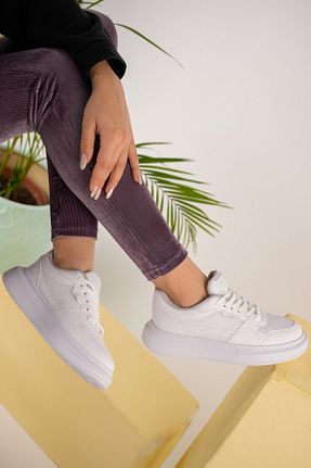 کفش اسنیکر سفید زنانه بند دار Aleza Shoes - کد 697871927