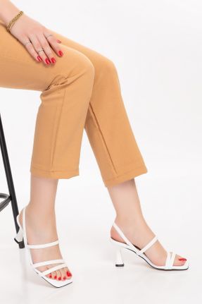 کفش پاشنه بلند کلاسیک سفید زنانه چرم مصنوعی پاشنه نازک پاشنه متوسط ( 5 - 9 cm ) کد 706634533