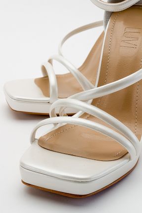 کفش مجلسی سفید زنانه پاشنه نازک پاشنه بلند ( +10 cm) چرم مصنوعی کد 711009560