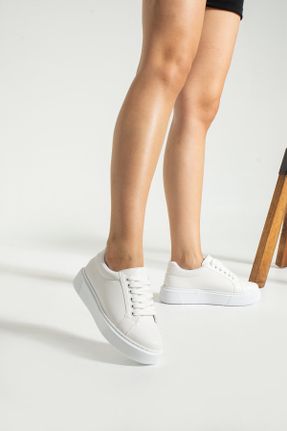 کفش اسنیکر سفید زنانه بند دار چرم مصنوعی کد 723101367
