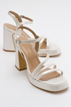 کفش پاشنه بلند کلاسیک سفید زنانه چرم مصنوعی پاشنه ضخیم پاشنه متوسط ( 5 - 9 cm ) کد 723199139