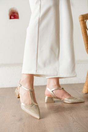 کفش پاشنه بلند کلاسیک طلائی زنانه چرم مصنوعی پاشنه ضخیم پاشنه کوتاه ( 4 - 1 cm ) کد 731555922