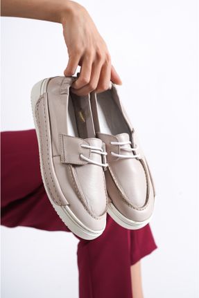 کفش کژوال طوسی زنانه چرم طبیعی پاشنه کوتاه ( 4 - 1 cm ) پاشنه ساده کد 723770825