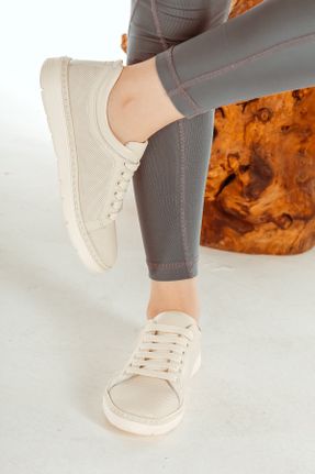کفش کژوال سفید زنانه چرم طبیعی پاشنه کوتاه ( 4 - 1 cm ) پاشنه ساده کد 734975504