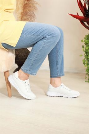 کفش کژوال سفید زنانه چرم طبیعی پاشنه کوتاه ( 4 - 1 cm ) پاشنه ساده کد 742438072