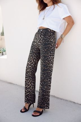 شلوار جین قهوه ای زنانه پاچه لوله ای ساده بلند کد 748214828