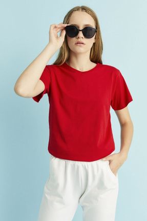 تی شرت قرمز زنانه یقه هفت بیسیک کد 104916853