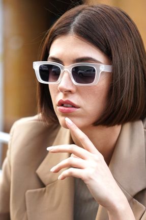 عینک آفتابی سفید زنانه 52 UV400 مات گربه ای کد 143516678