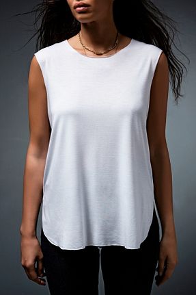 بلوز سفید زنانه ساده Basic Co - کد 34432837