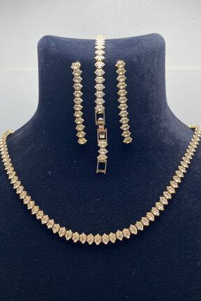 ست جواهر طلائی زنانه 3 تایی Serelia - کد 751481910