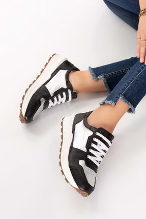 کفش کژوال مشکی زنانه چرم طبیعی پاشنه کوتاه ( 4 - 1 cm ) پاشنه ساده کد 754195594
