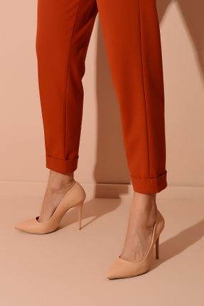 کفش پاشنه بلند کلاسیک بژ زنانه چرم لاکی پاشنه نازک پاشنه بلند ( +10 cm) کد 36902979