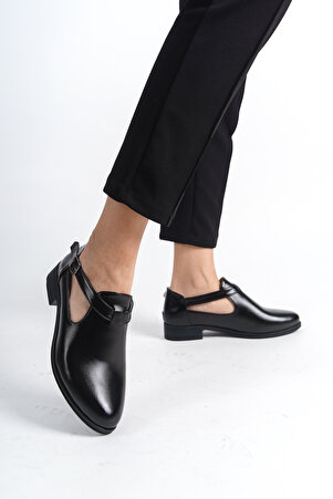 Siyah Rugan Günlük Rahat Kadın Kemerli Casual Klasik Ayakkabı PTK401