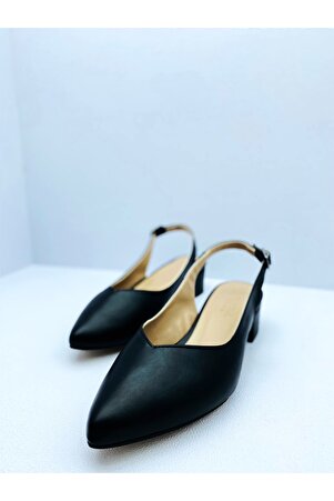 Brodan Alçak topuk kadın klasik ayakkabı
