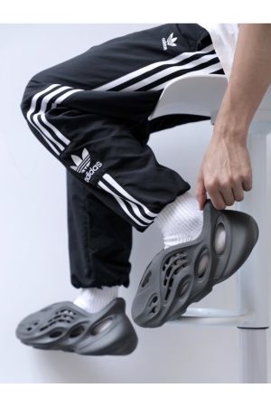 Yeezy Foam Runner "Carbon" Sandals Erkek Günlük Spor Sandalet