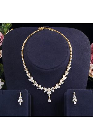 Sarı - Beyaz Altın Taşlı Düğün Takı Seti Kolye Küpe Hediye Set
