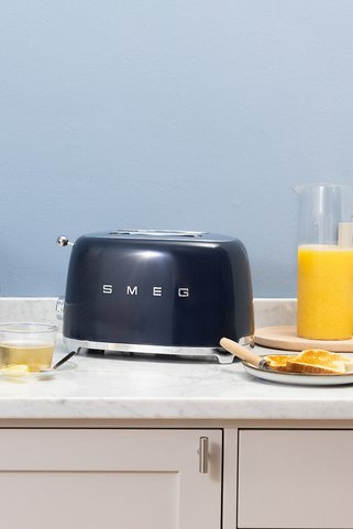 SMEG 50's Style Navy Blue Ekmek Kızartma Makinesi
