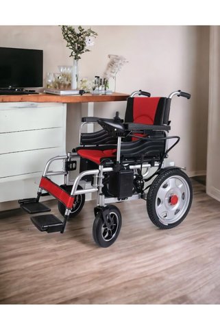 Trentline Akülü Tekerlekli Sandalye Akü Üzerindeyken Katlanır